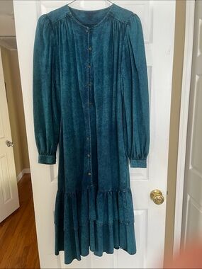 Vintage Equipments Militaires Button-Front Long Sleeve Tiered Maxi Dress